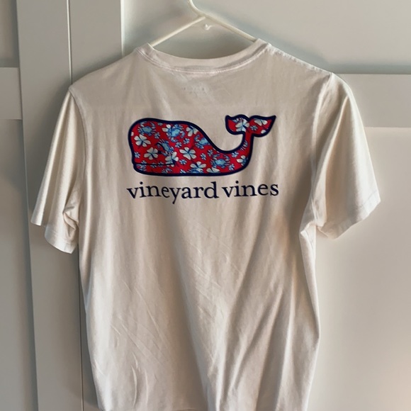 Boys large Vineyard Vines Short sleeve T shirt. - Picture 4 of 4